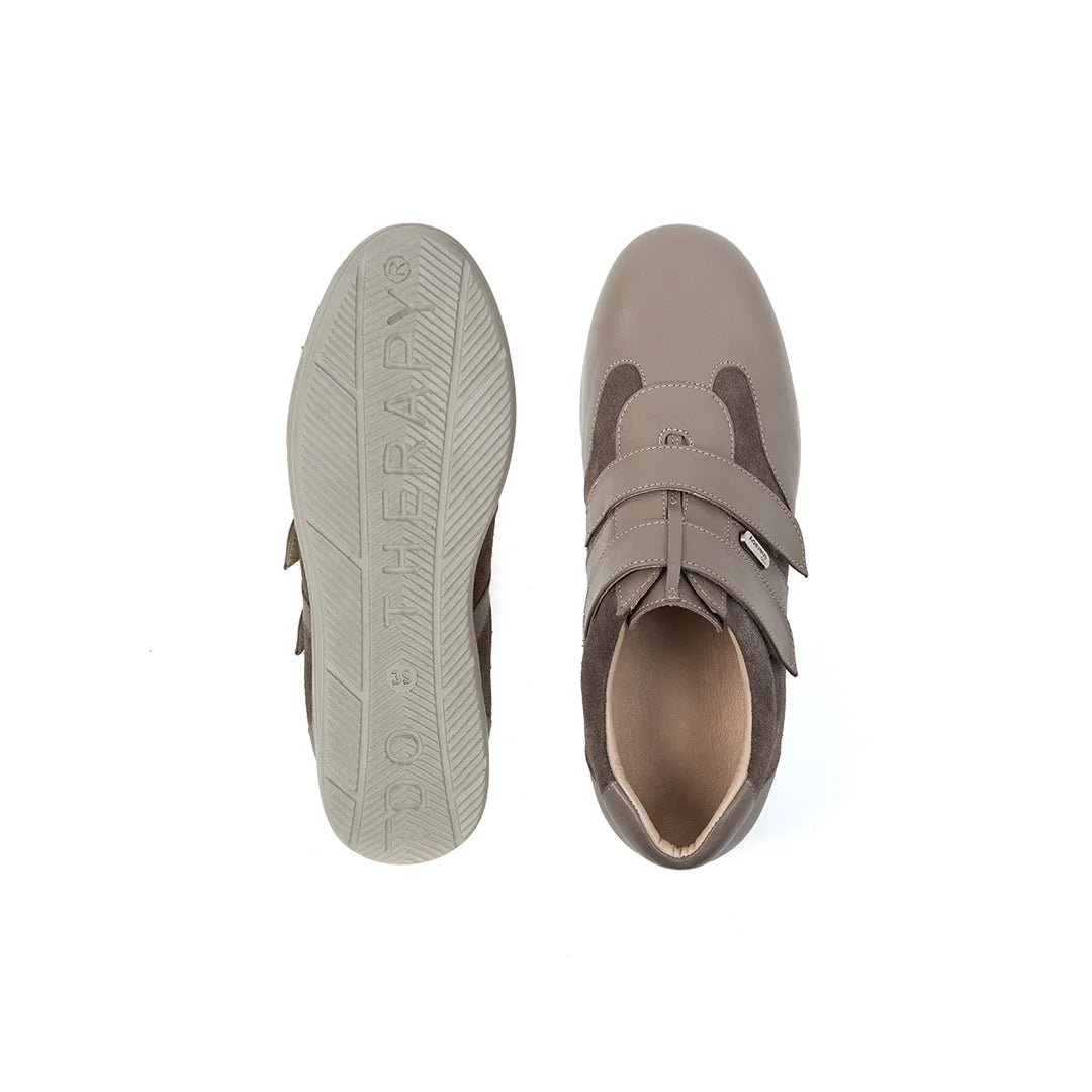 Women’s lightweight orthopedic comfort trainers with soft leather upper and shock-absorbing sole – Luna footwear.