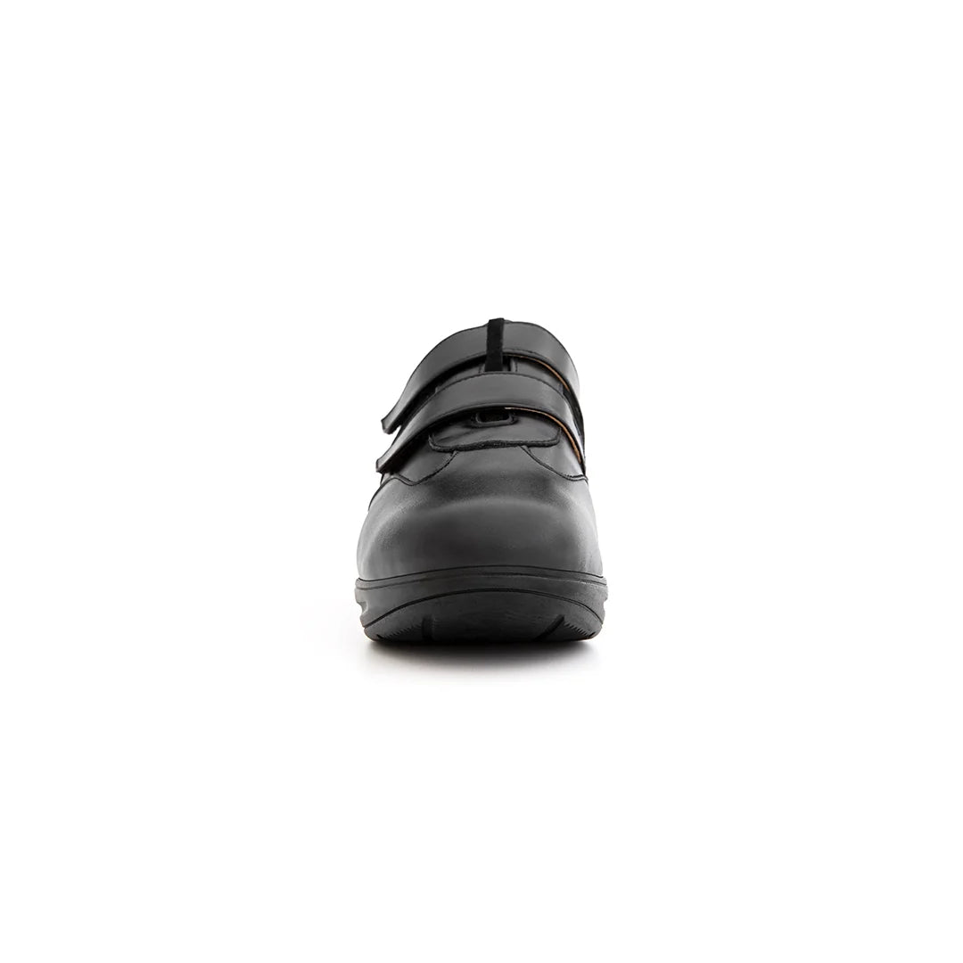 Women’s orthopedic trainers designed for long hours of standing with ergonomic sole – Luna shoes.