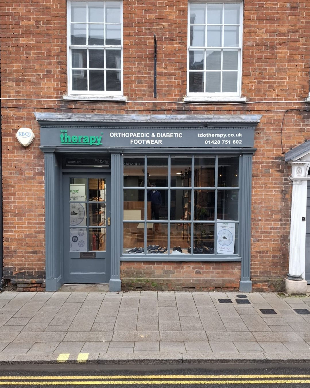 Orthopaedic and diabetic footwear store in Farnham offering free foot assessment and fitting