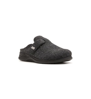 Anthracite Henley felt mule slipper, viewed from the front at an angle.