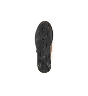 Outsole view of Ashby men's tan comfort shoes featuring a rocker sole designed to encourage natural movement.