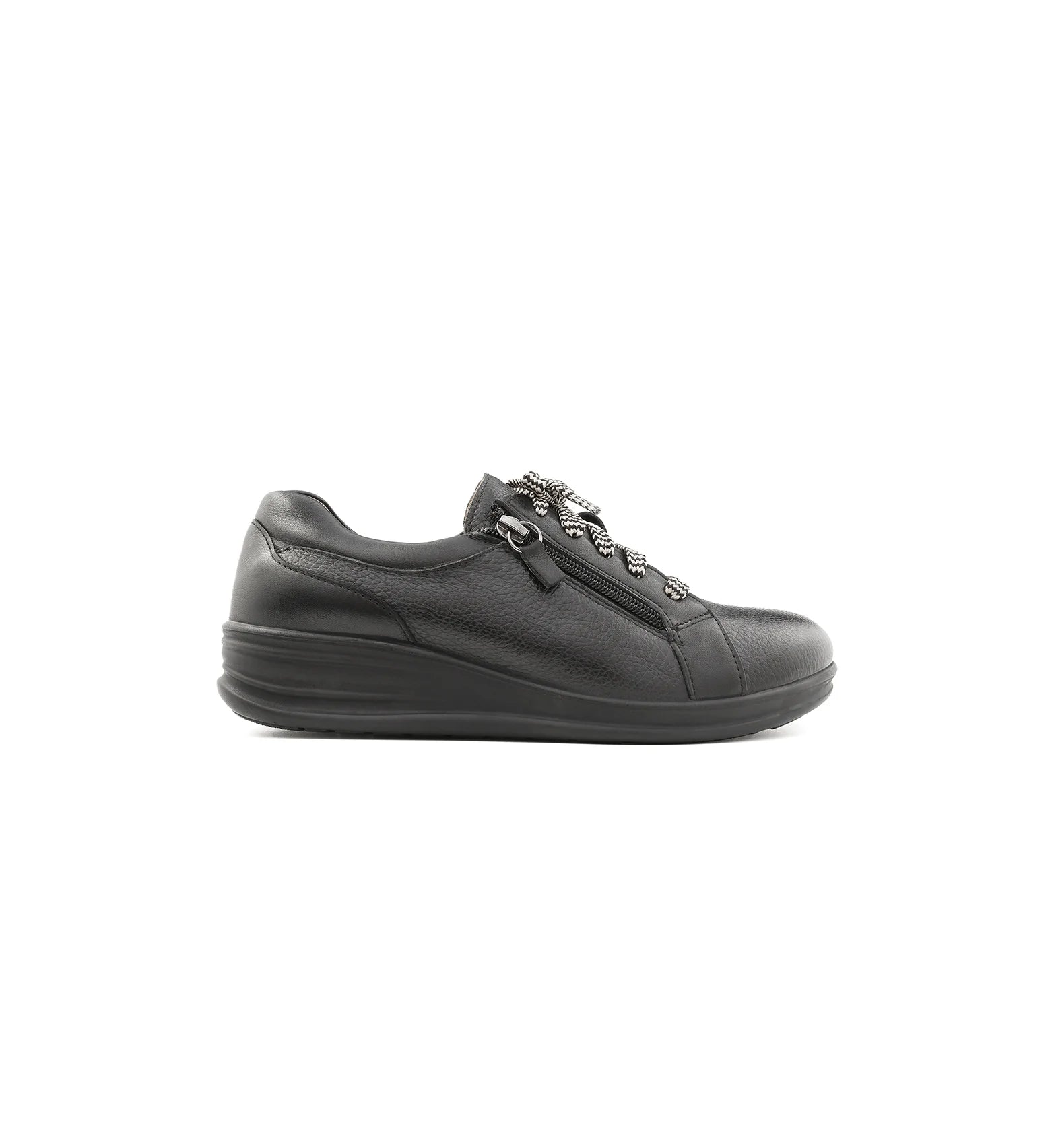 Diabetic-Friendly Wide Fit Shoes for Women – Roomy toe box and cushioned support