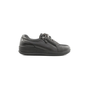 Diabetic-Friendly Wide Fit Shoes for Women – Roomy toe box and cushioned support