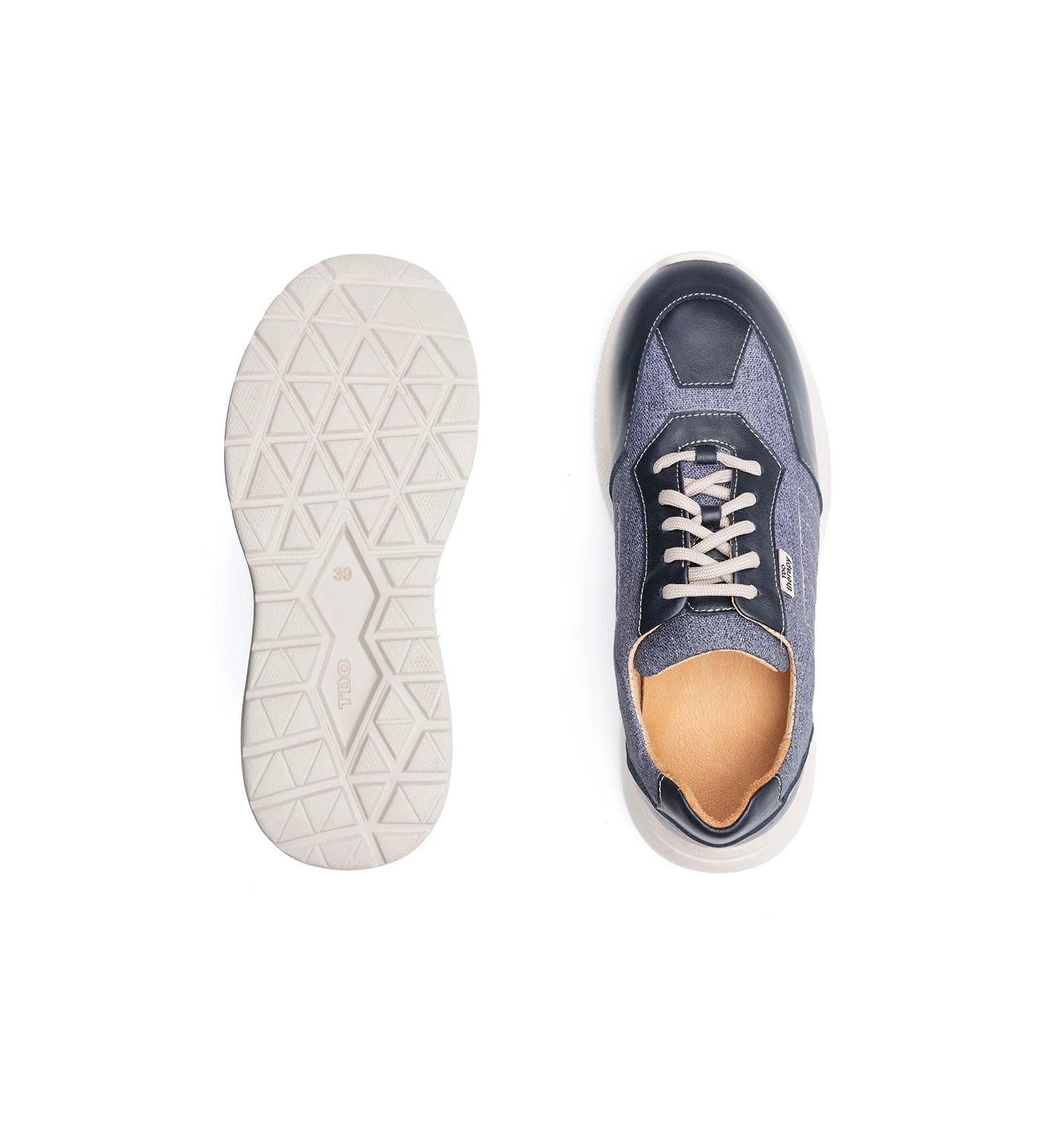 Top and outsole views of the Flex Air navy wide fit trainer