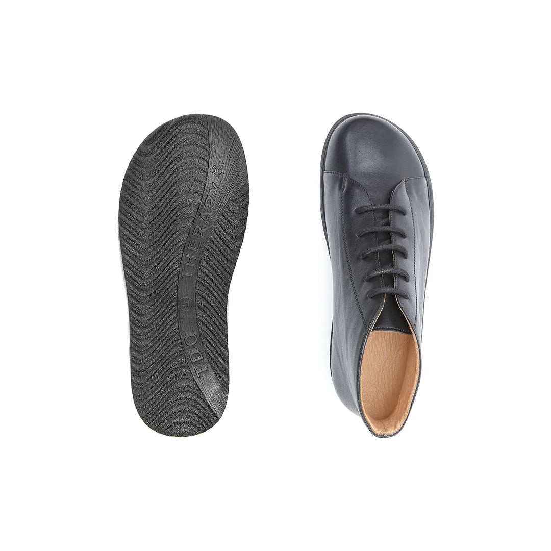 Women’s orthopedic boots with removable insole for orthotics and customised comfort – Forge model.