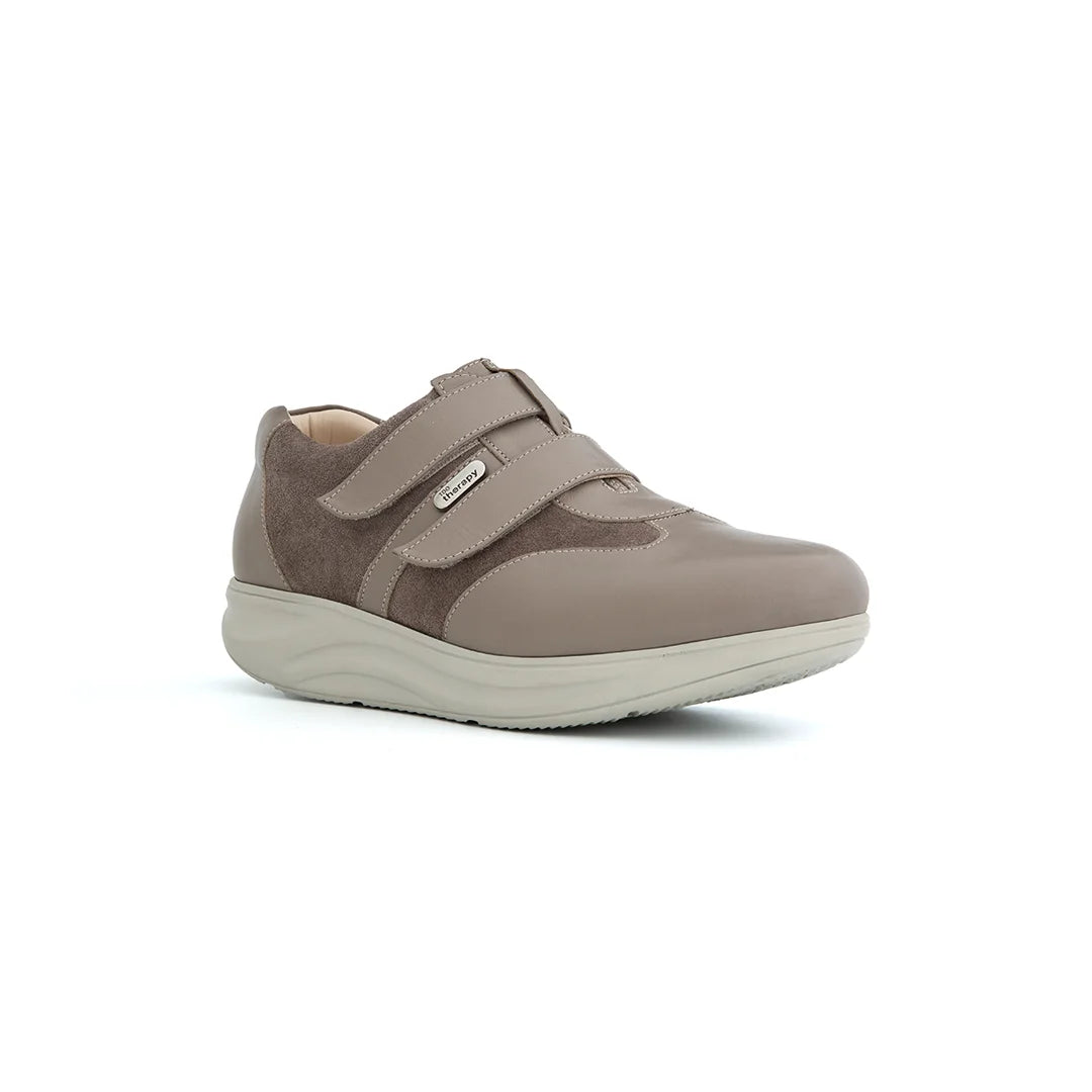 Women’s orthopedic comfort trainers with dual Velcro straps and cushioned sole – Luna model.