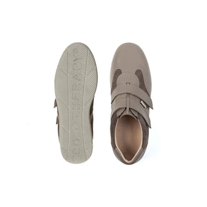 Women’s lightweight orthopedic comfort trainers with soft leather upper and shock-absorbing sole – Luna footwear.