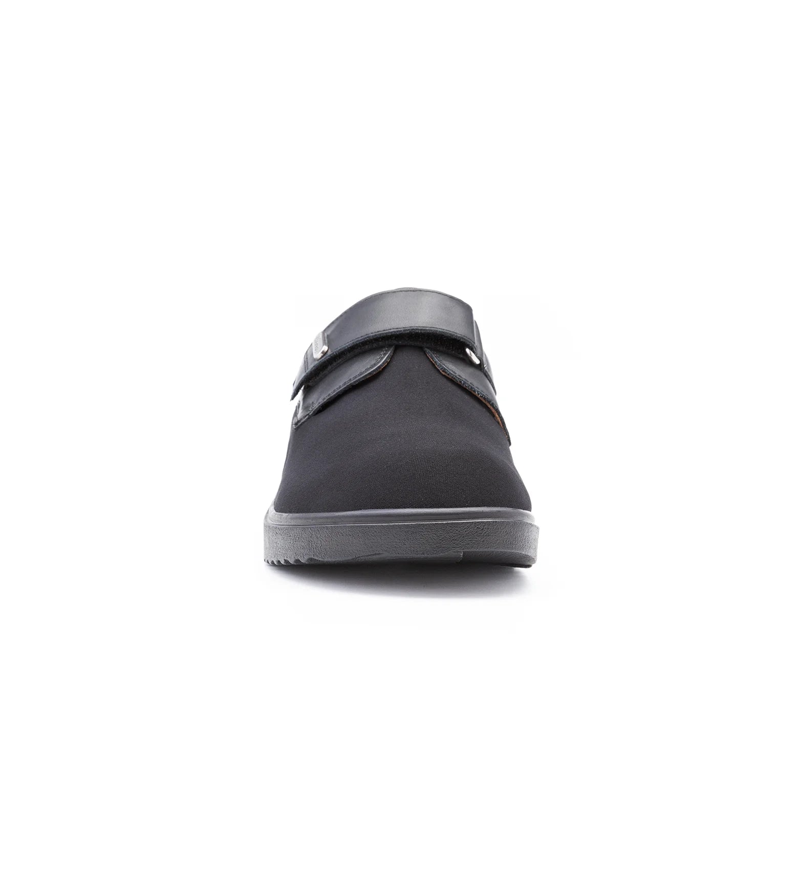 Front view of men’s extra wide and deep diabetic shoe with adjustable strap designed for swollen feet and easy fit