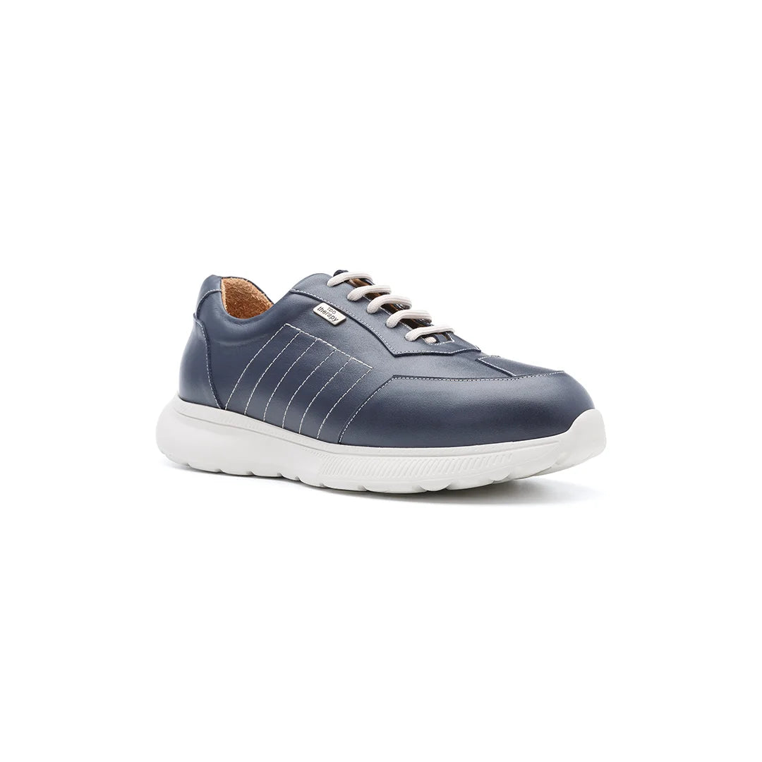 Casual orthopedic shoes that combine comfort with a relaxed style.