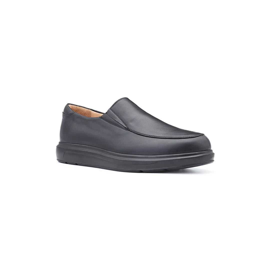 Men’s wide fit orthopedic slip-on walking shoes with cushioned sole for everyday comfort – Preston model.